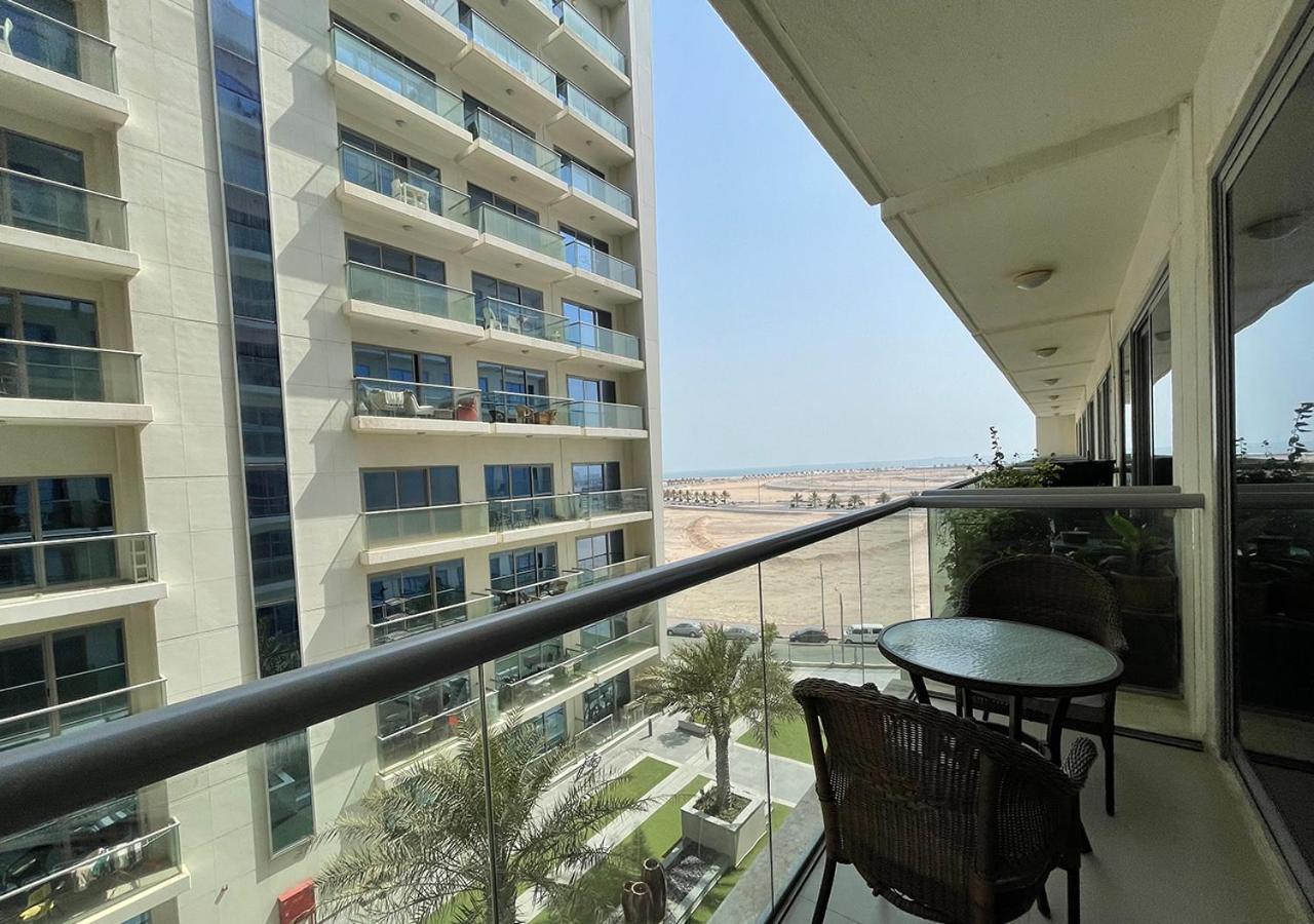 Deluxe Studio Private Apartment - Beachfront Property Ras al-Khaimah Luaran gambar